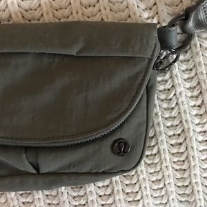 Lululemon fanny pack